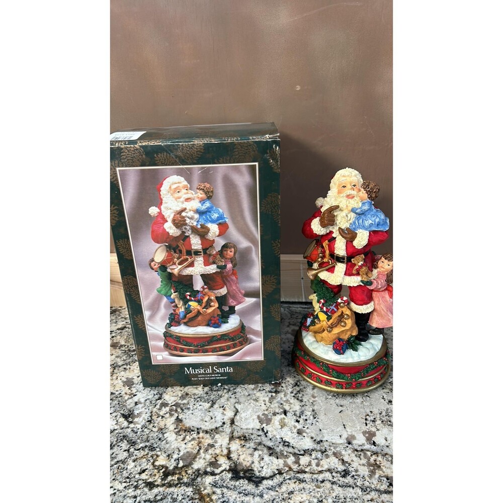 Musical Santa Elegant Figure Christmas JC Penney's Jolly Old Saint Nicolas Song